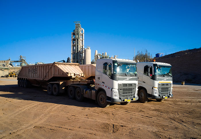 servicio-transporte-plantaforma-bombona-cemento-2